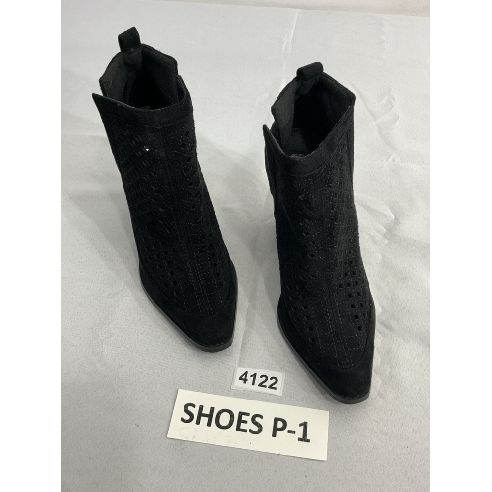 Womans C Alexis Booties Black Pointed Toe Slip On Side Slits Block Heel NWOT 9